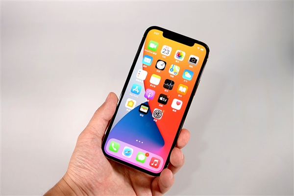富阳苹果手机维修分享iOS 14.2修订版已到，专属iPhone 12系列 